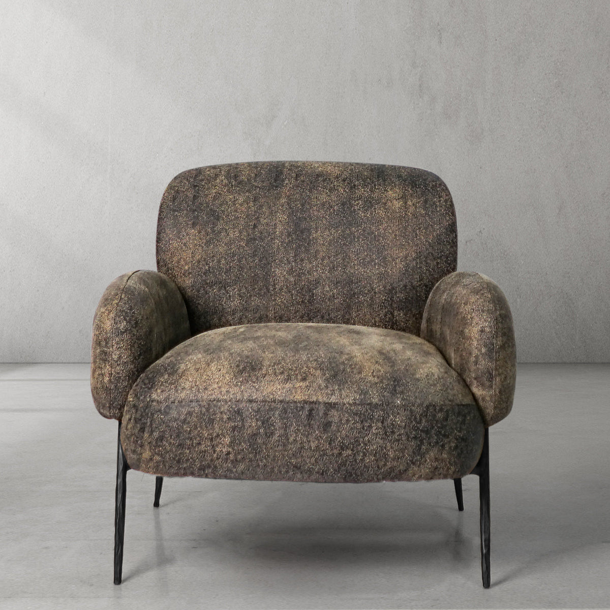 Hand-Forged Metal Vintage Pearl Grain Cowhide Lounge Chair