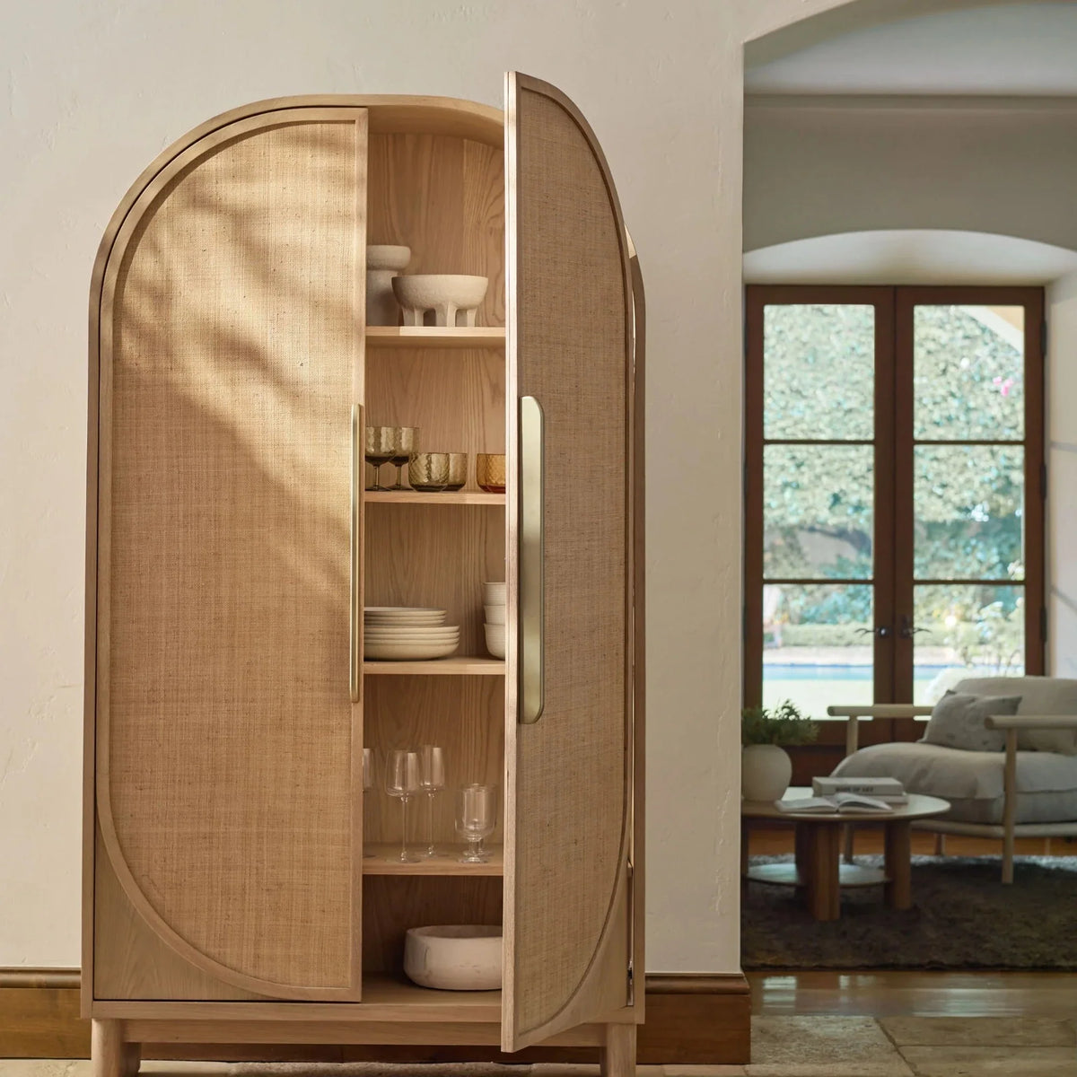 Aveline Cabinet