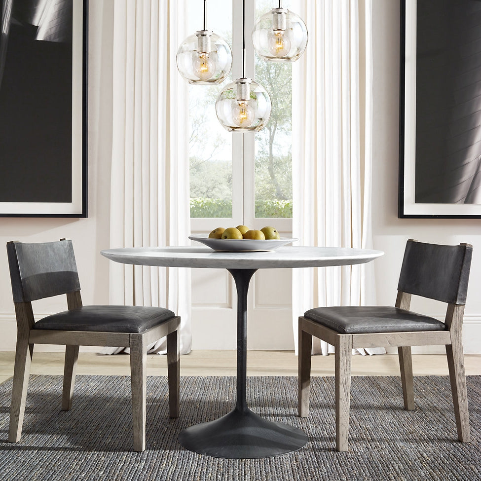 Utilitaire Globe Shade Pendant Light