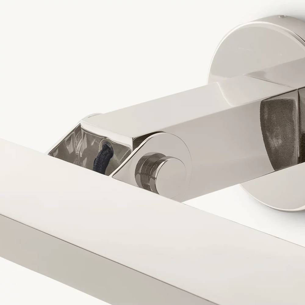 Carvelle Minimal Profile Picture Light