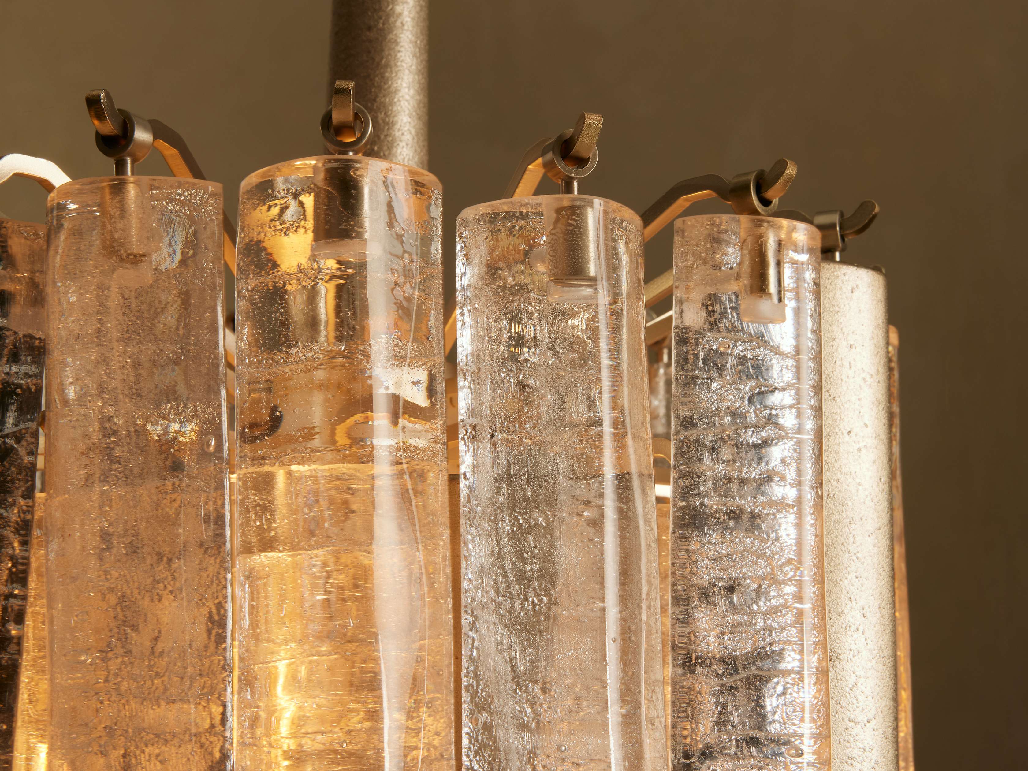 Neve Rhythm Column Pendant Light