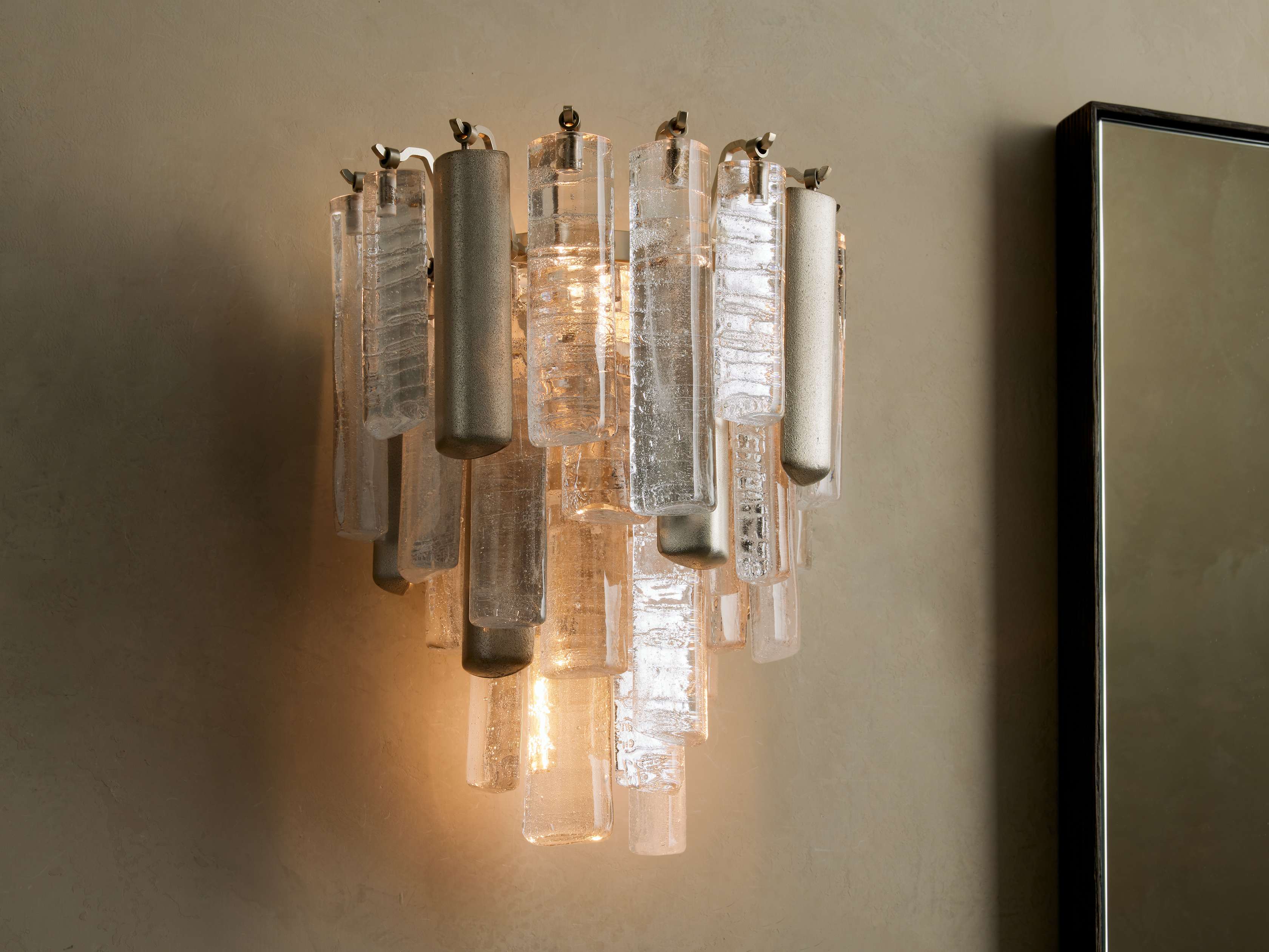 Neve Rhythm Column Wall Sconce