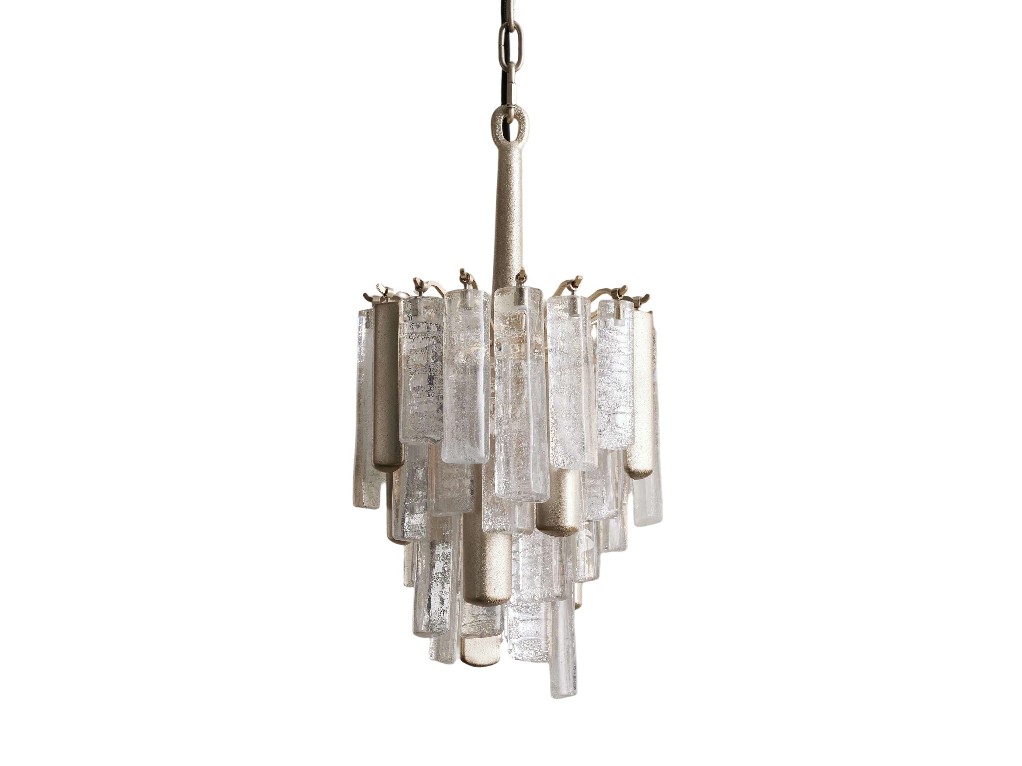 Neve Rhythm Column Pendant Light