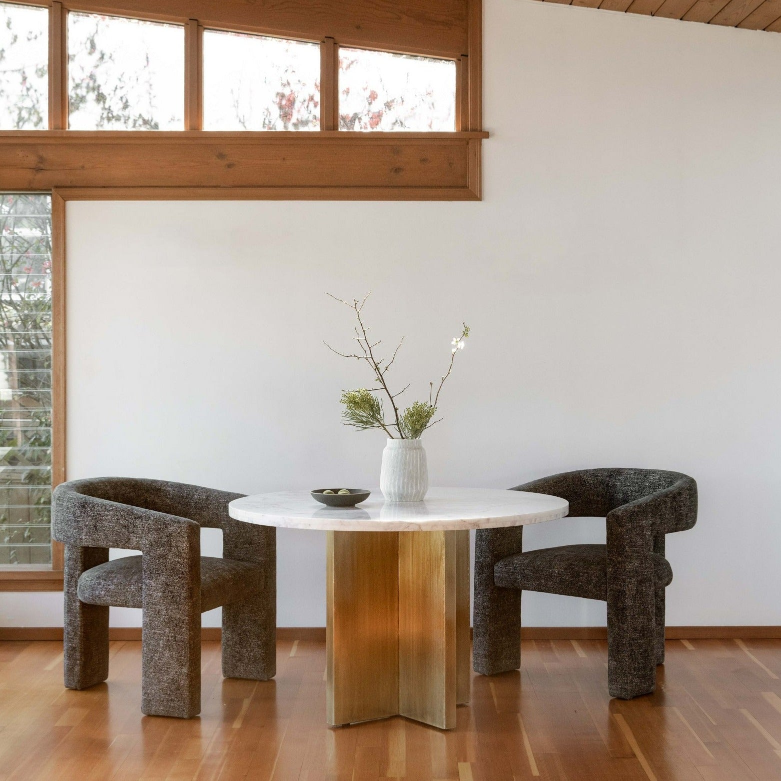 Elo Chair