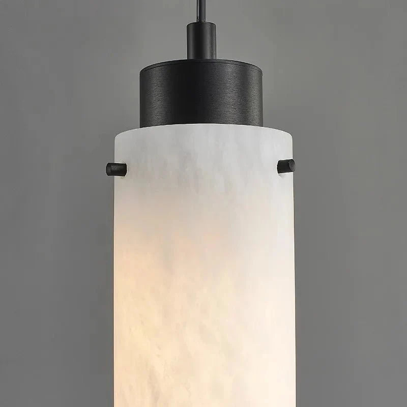 Detail of black marble veining on the Noir column pendant