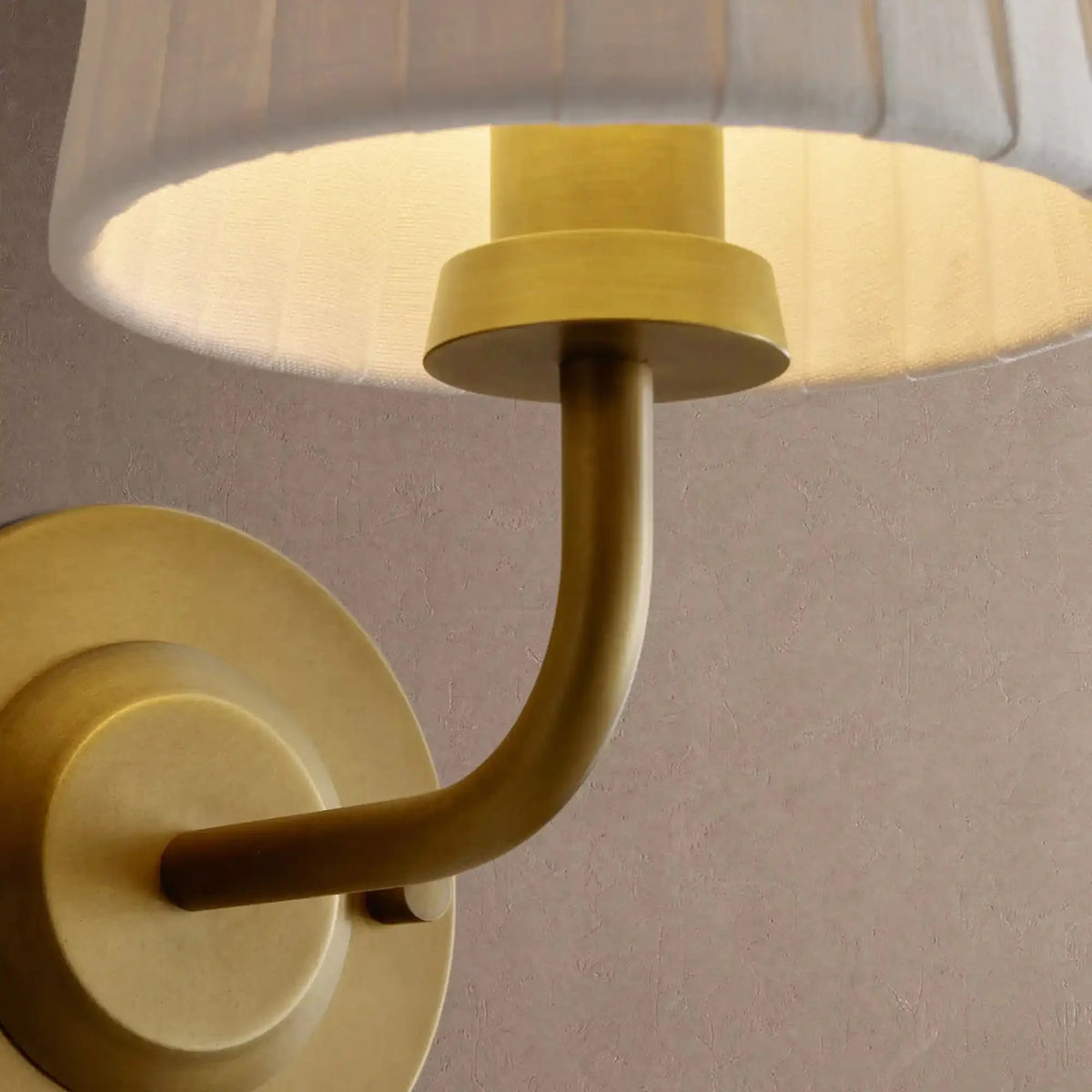 Amalfi Sconce - Pleated Whitecasivra