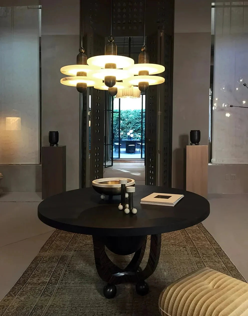 Alabaster Comet Pendant Lamp - D 40cm x H 45cm / ∅ 15.7″ x H 17.7″BlackWarm Lightcasivra