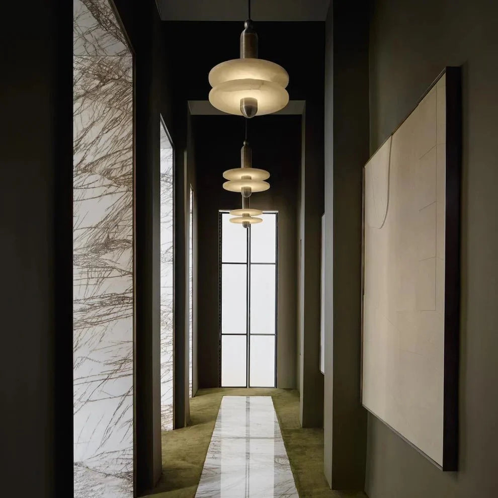 Alabaster Comet Pendant Lamp - D 40cm x H 45cm / ∅ 15.7″ x H 17.7″BlackWarm Lightcasivra