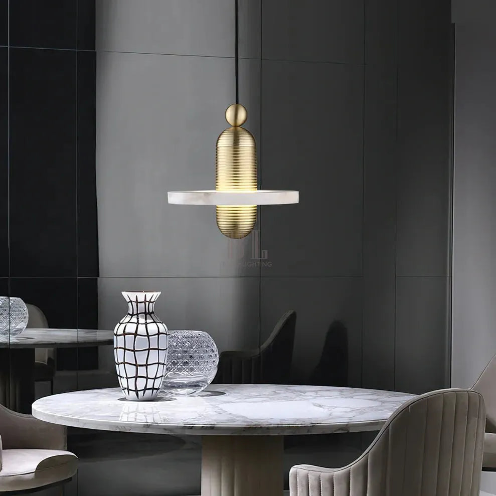 Alabaster Comet Pendant Lamp - D 28cm x H 31.5cm / ∅ 11″ x H 12.4″BlackWarm Lightcasivra