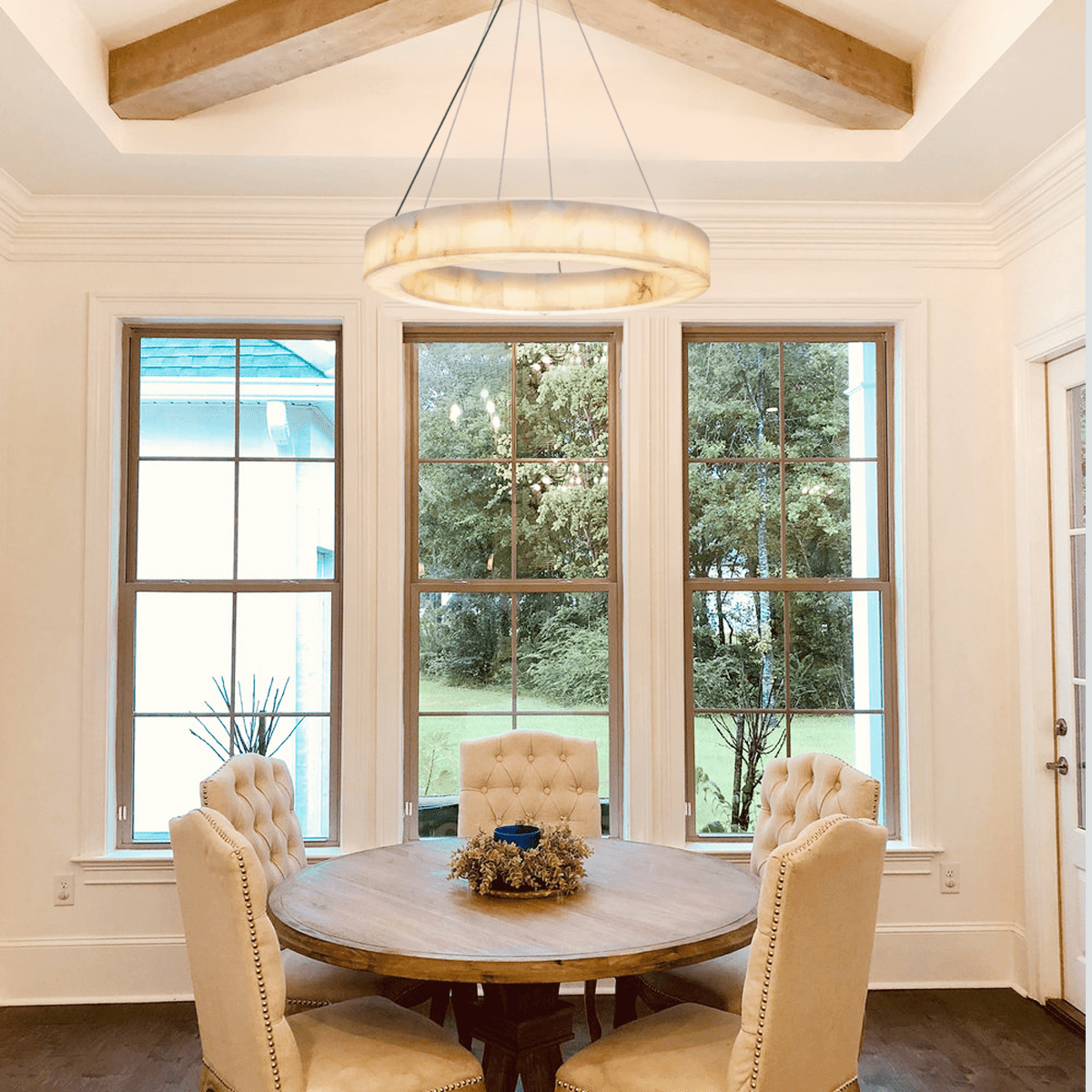 Alabaster Halo Ring Chandelier - 32"Wcasivra