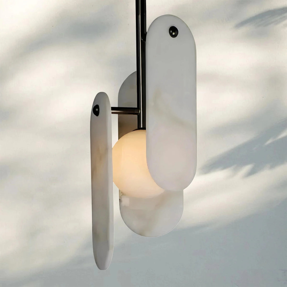 Alabaster Megalith Single Pendant - Matte Blackcasivra