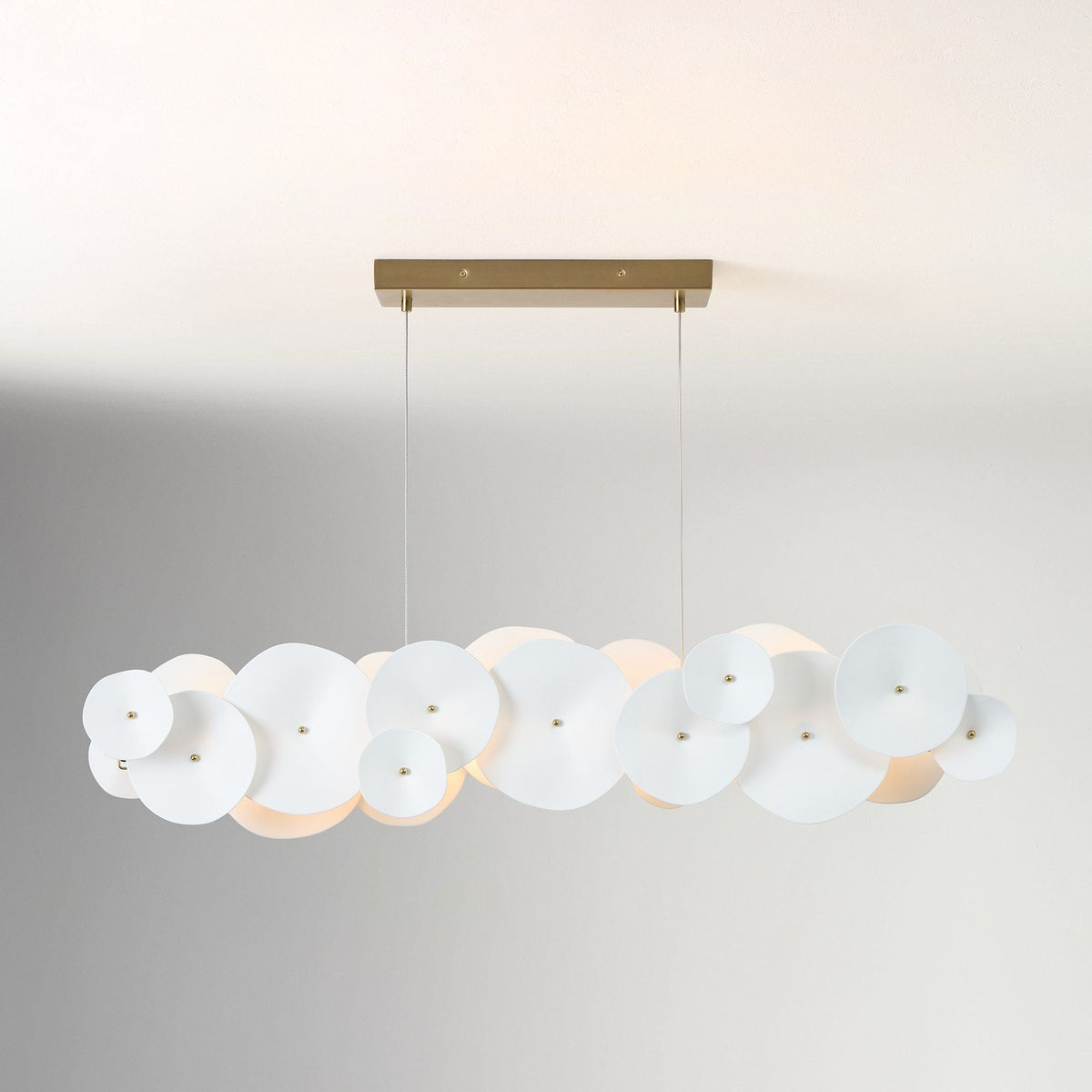 Amara Ceramic Linear Chandelier (50") - casivra