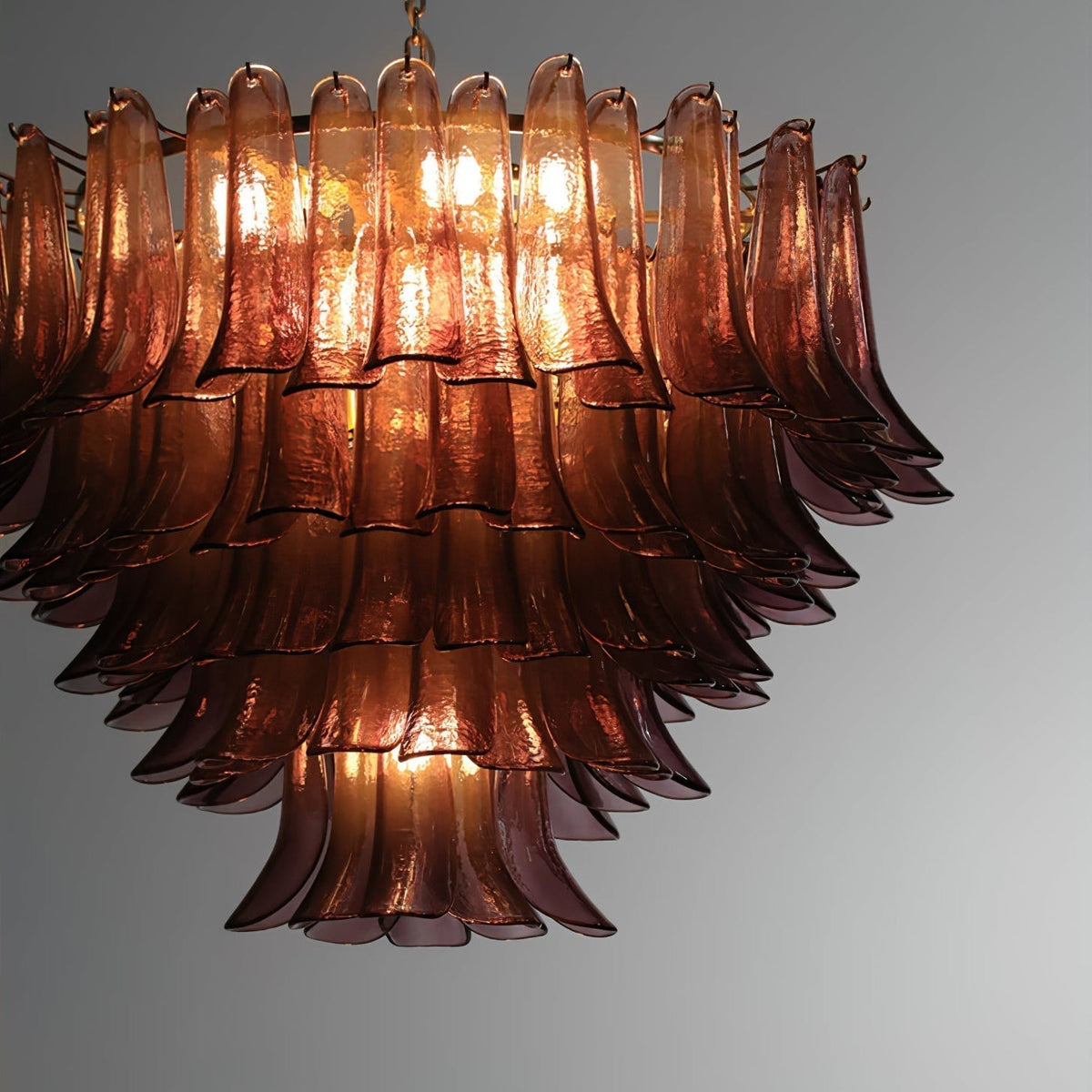 Amethyst Bloom Chandelier - ∅ 39.4″ x H 27.6″Gold & Amethystcasivra