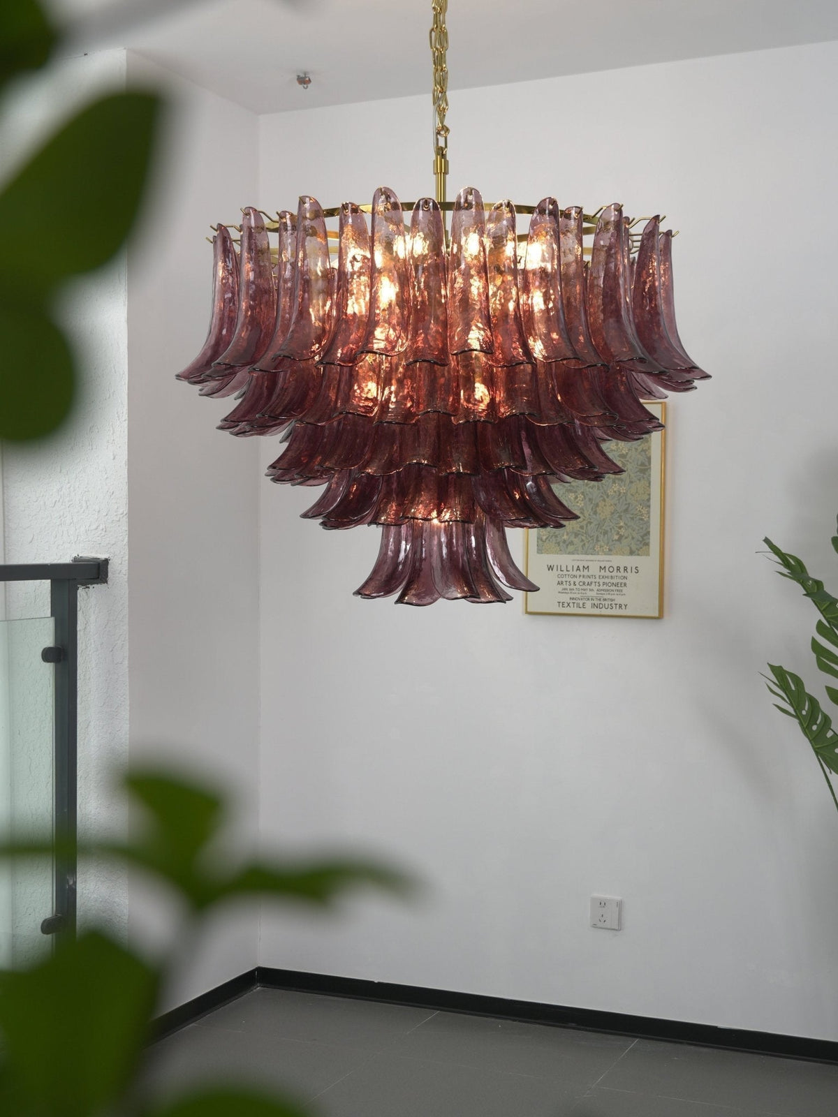 Amethyst Bloom Chandelier - ∅ 39.4″ x H 27.6″Gold & Amethystcasivra