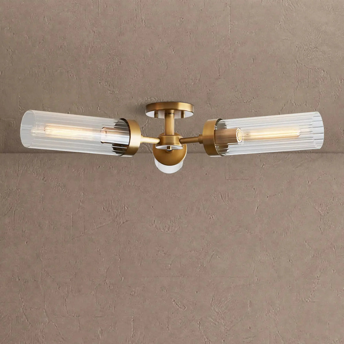 Alaric 3-Light Flushmount - Brasscasivra