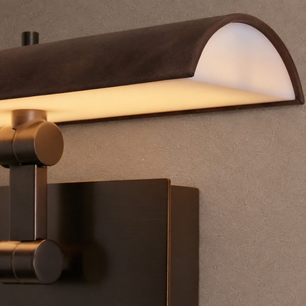 Arlo Picture Light Sconce - 36"casivra