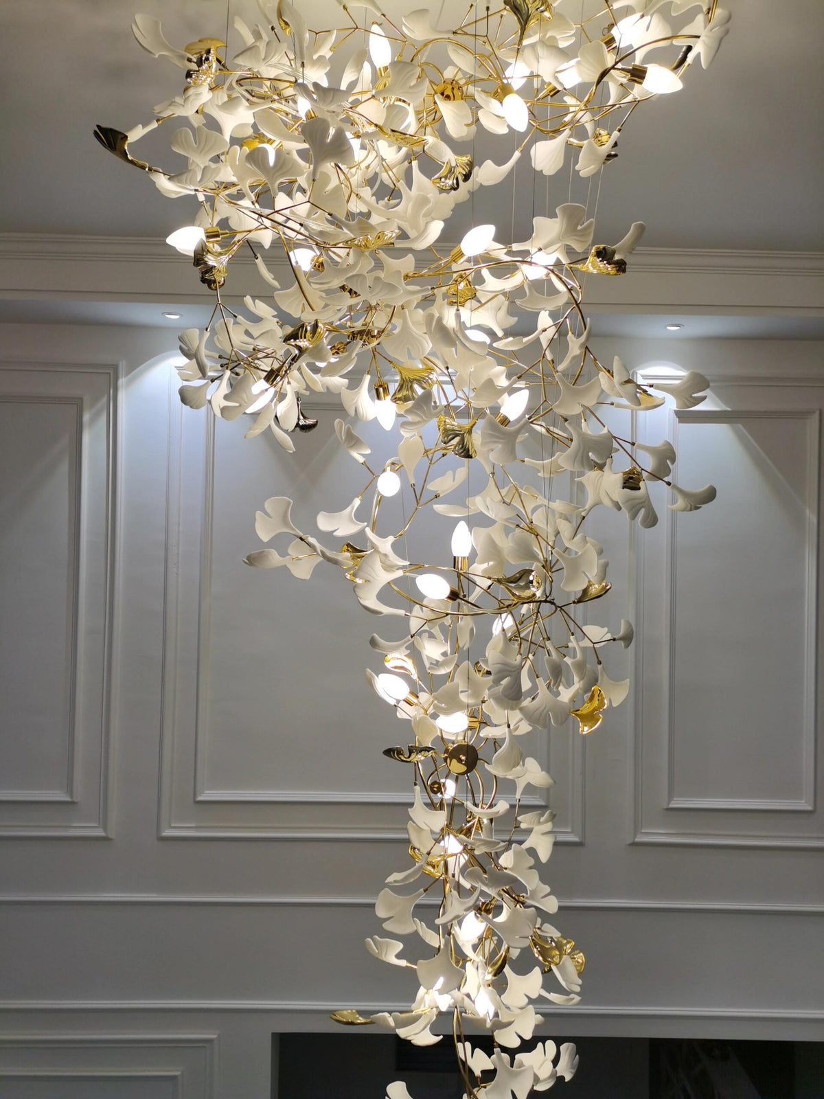 Artistic Tree Branch Pendant Light with Ceramic Ginkgo Leaves for High Ceilings in Hotel or Home - D59.1"*H157.5"/ 128 Lights (576 Pieces)/107kgWarm Lightcasivra