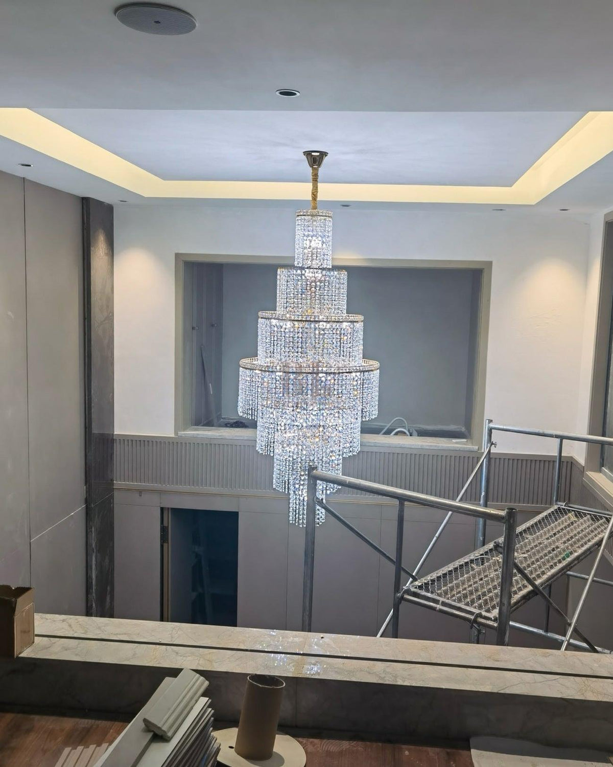 casivra Tiered Crystal Foyer Chandelier - Ø31"×H91"Goldcasivra