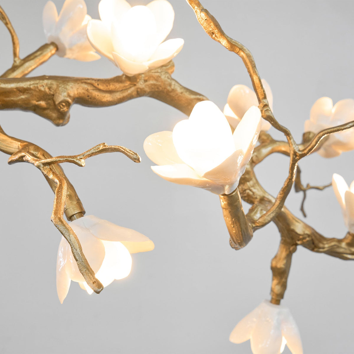 Brass Flower Branch Chandelier - L 31.5″ x W 19.7″ x H 25.6″ / L 80cm x W 50cm x H 65cmBrasscasivra