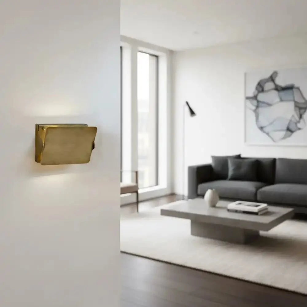 Brass Sconce with Flip Front - casivra