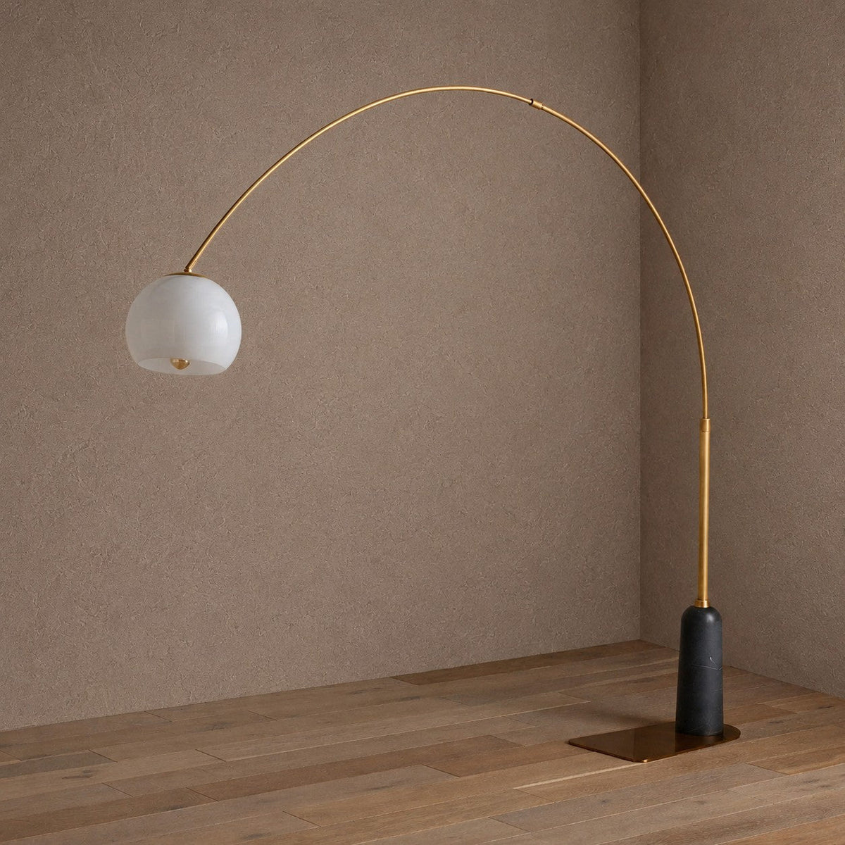 Carlisle Floor Lamp - Beige Corallecasivra