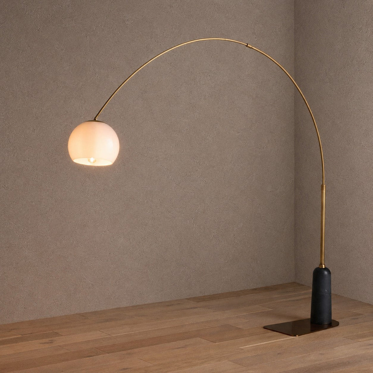 Carlisle Floor Lamp - Black Marquinacasivra