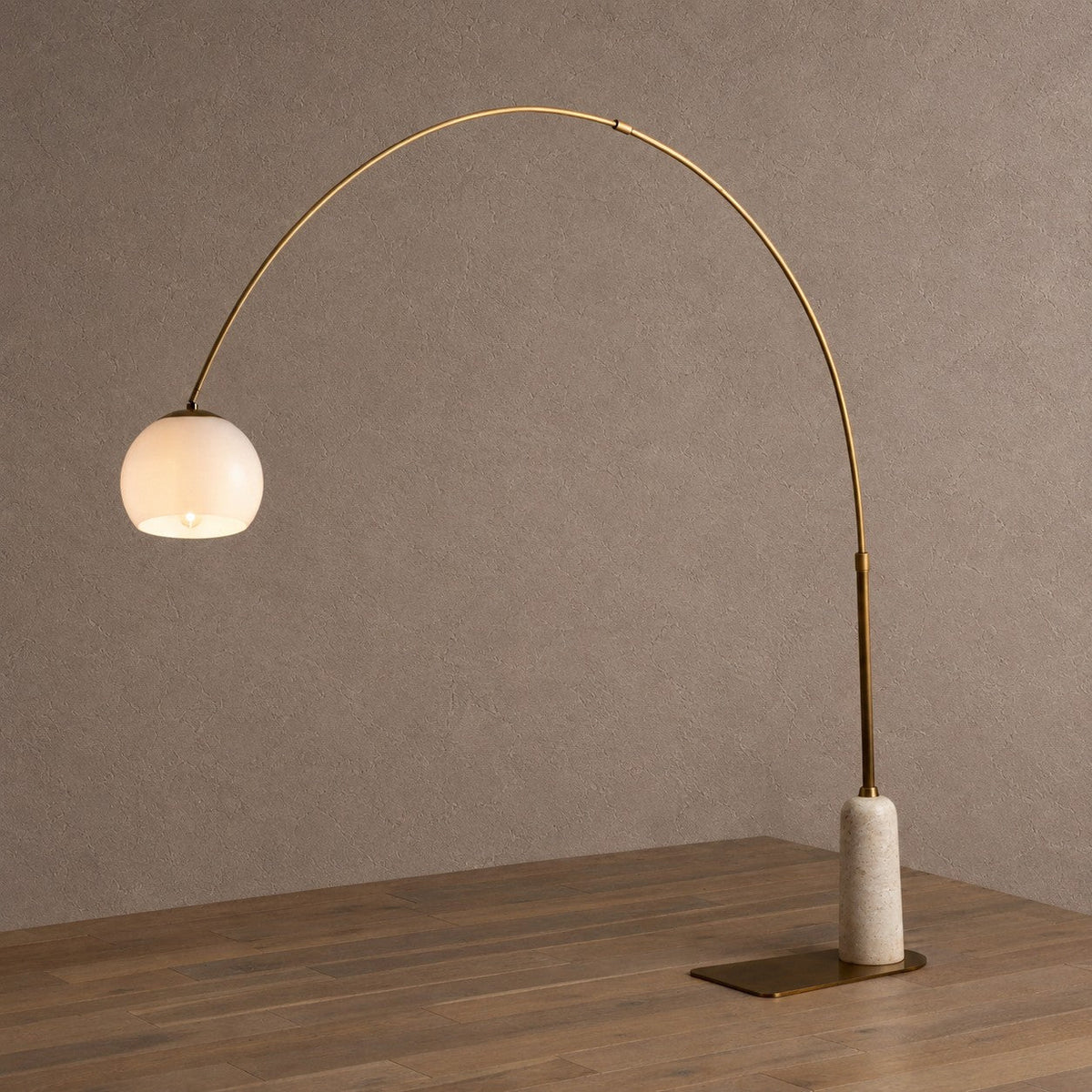 Carlisle Floor Lamp - Beige Corallecasivra