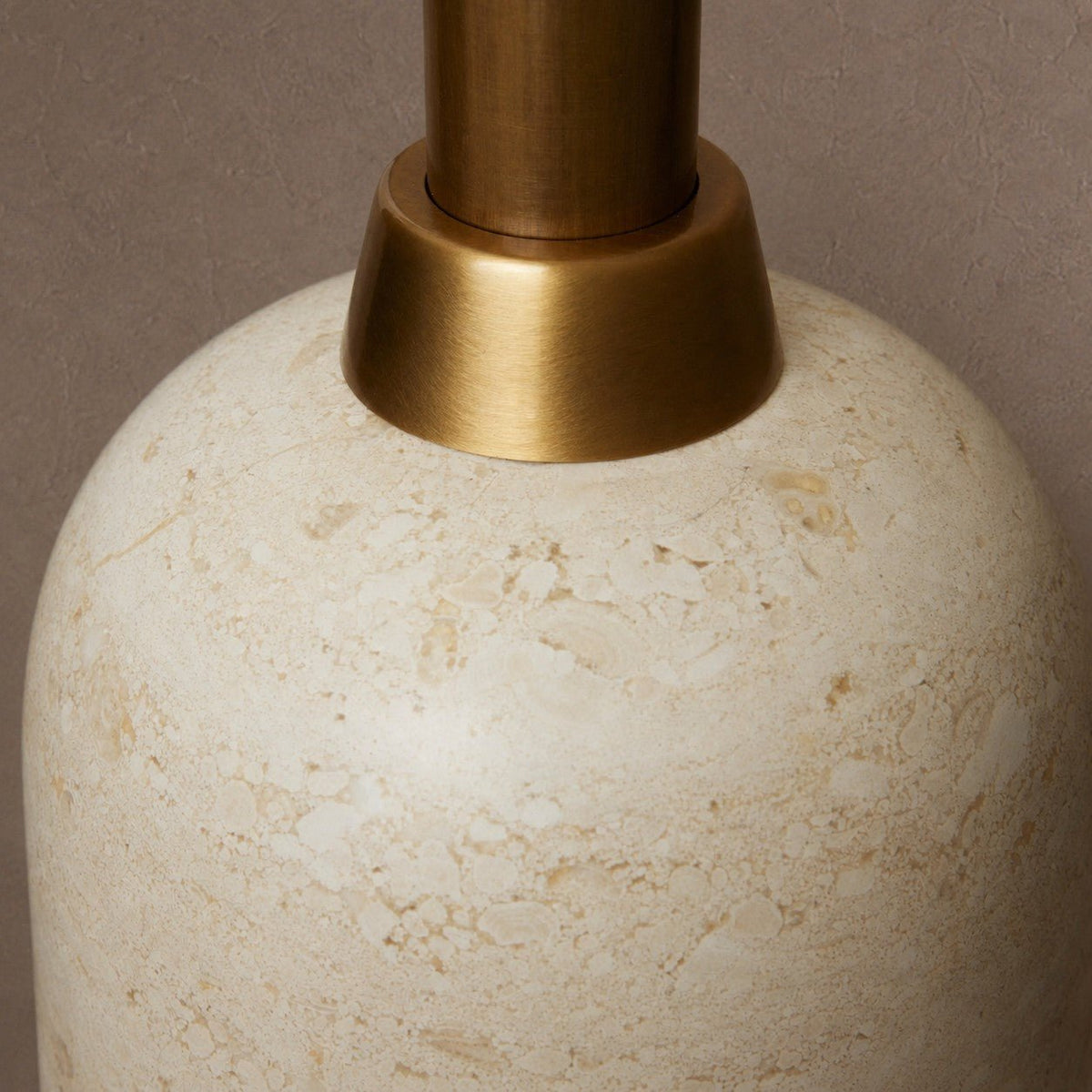 Carlisle Floor Lamp - Beige Corallecasivra