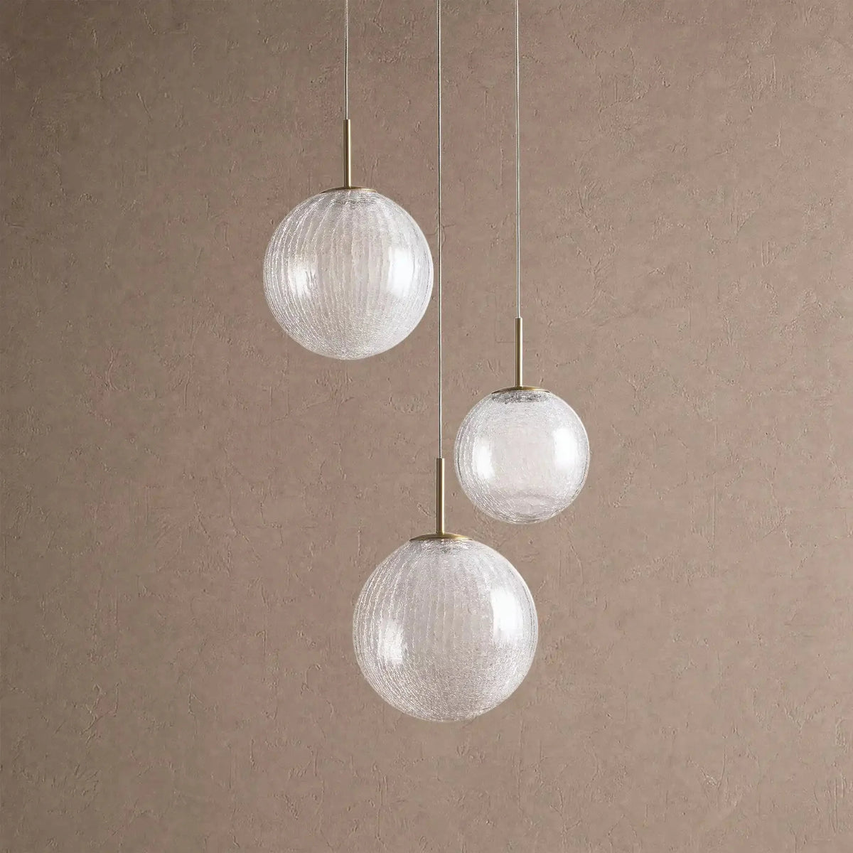 Cassano Modern Round Chandelier - Hand-Blown Crackle Glass & Satin Brass LED Pendant Light - 3-Light 20''Cracklecasivra