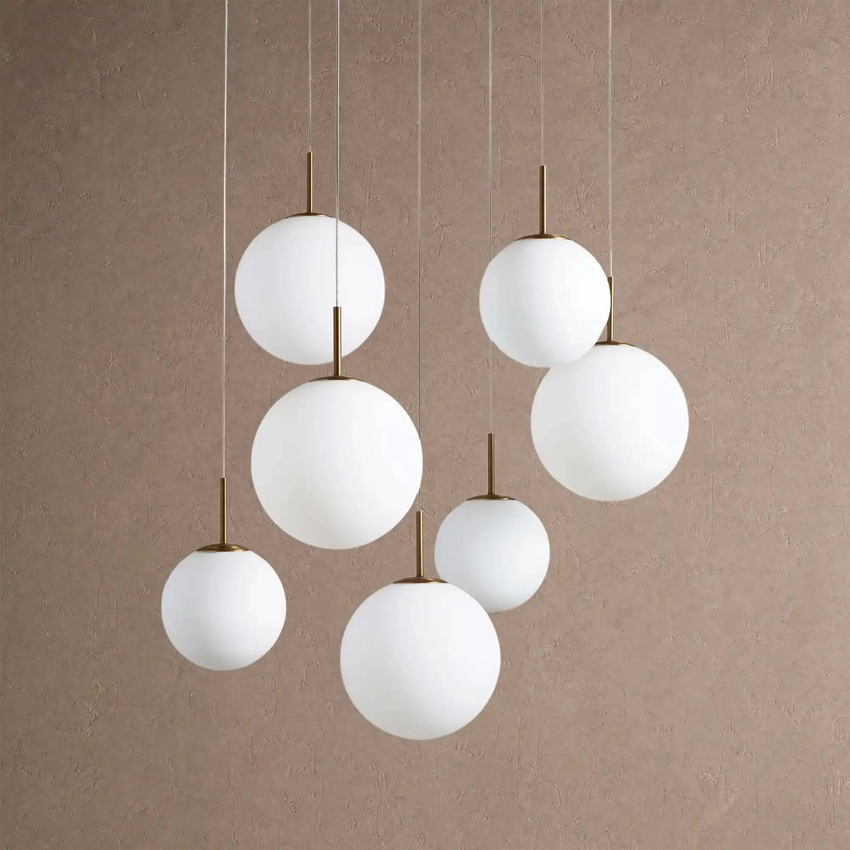 Cassano Modern Round Chandelier - Hand-Blown Crackle Glass & Satin Brass LED Pendant Light - 7-Light 34''Matte Opalcasivra