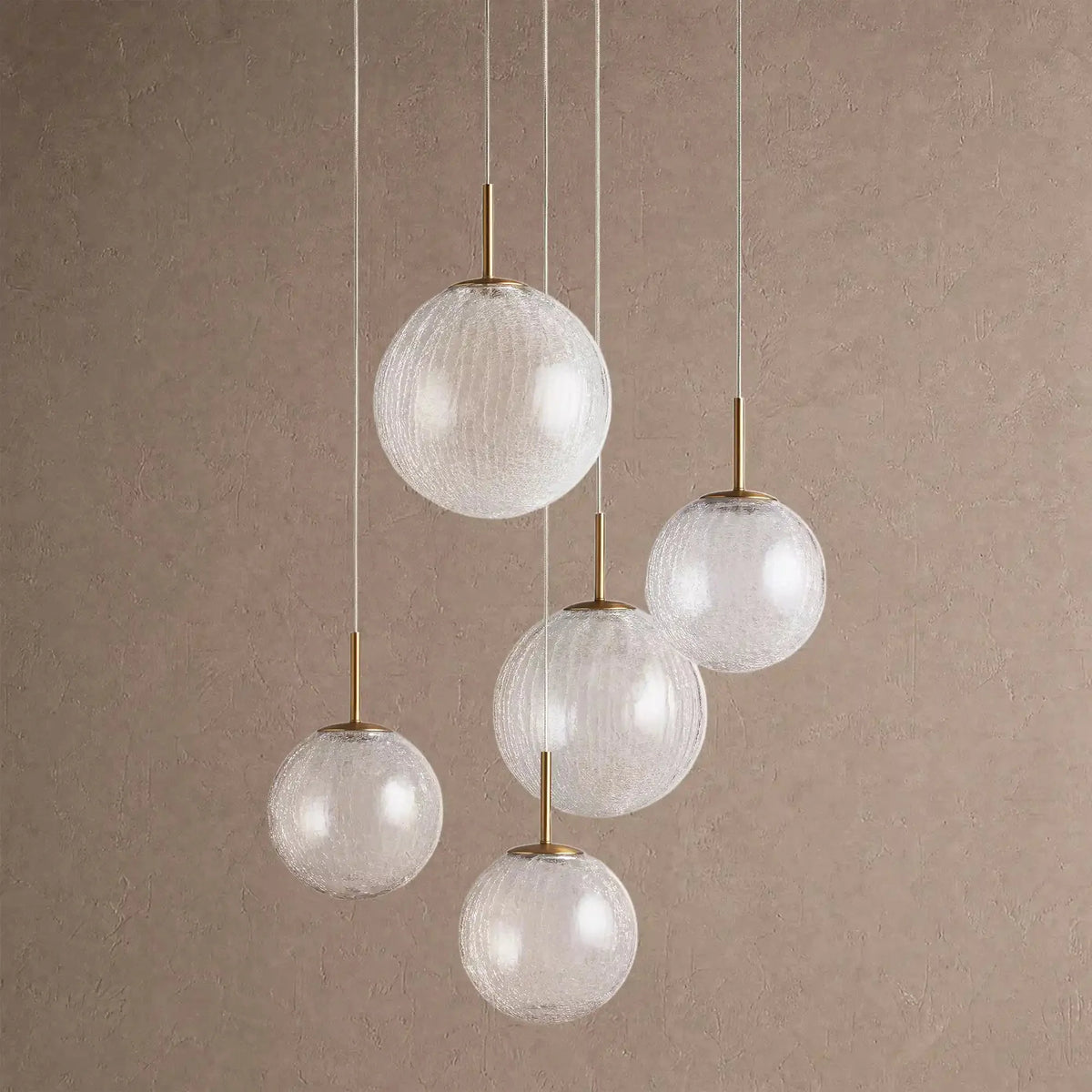 Cassano Modern Round Chandelier - Hand-Blown Crackle Glass & Satin Brass LED Pendant Light - 5-Light 28''Cracklecasivra