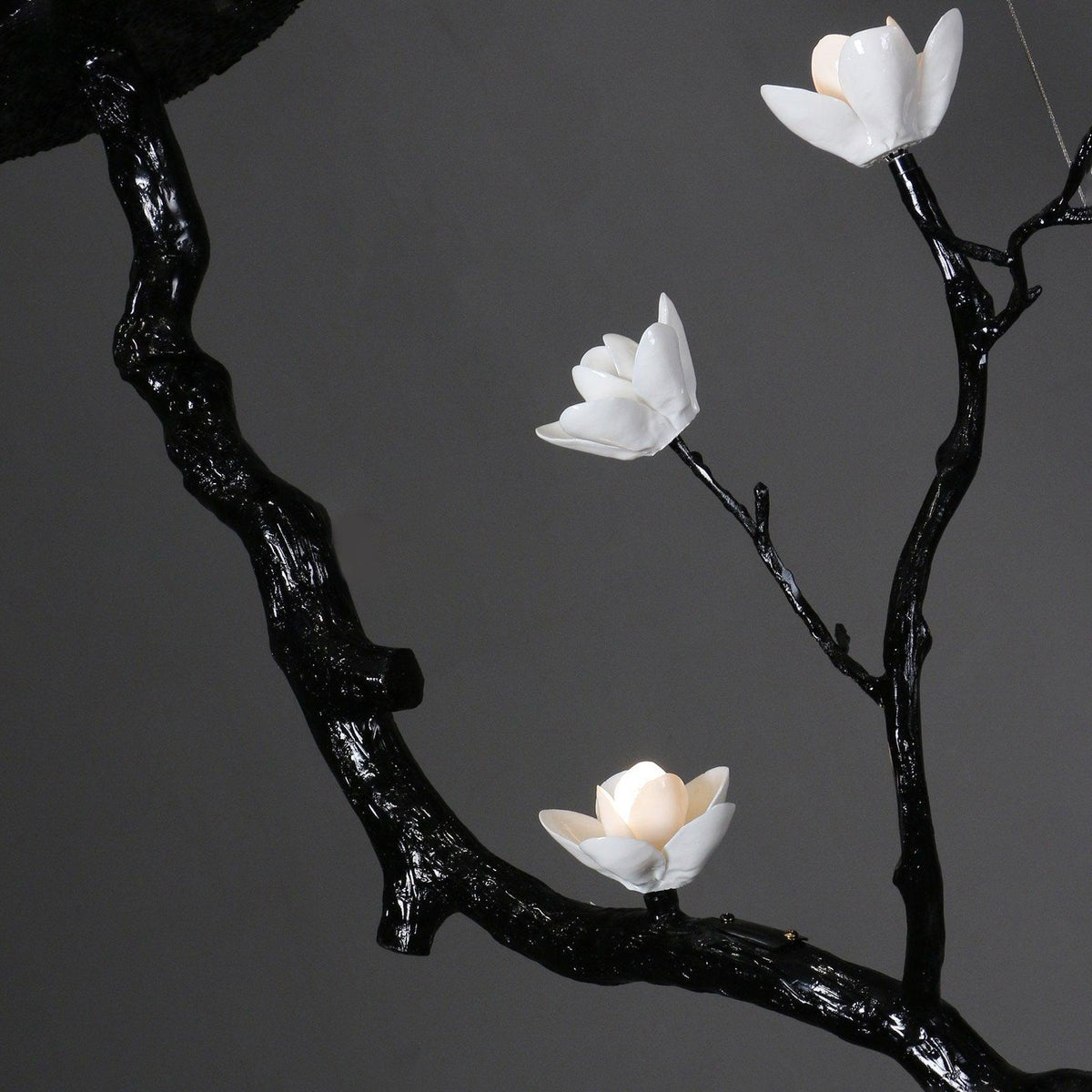 Ceramic Flower Chandelier - L 72.8″ x W 35.4″ x H 49.2″ / L 185cm x W 90cm x H 125cmBrass stained blackcasivra