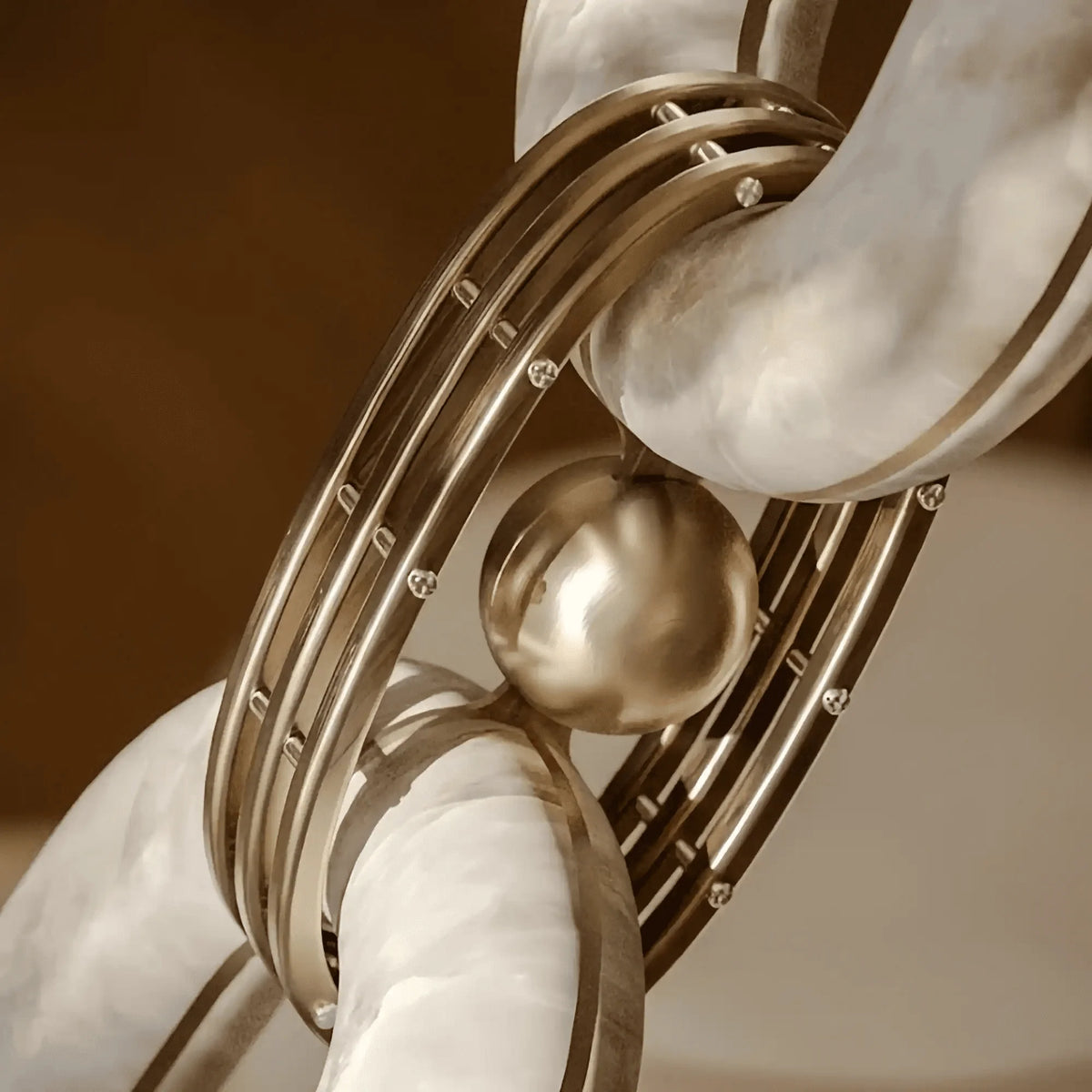 Chain Alabaster Link Chandelier - ∅ 39.4″ x H 98.4″Gold & Whitecasivra