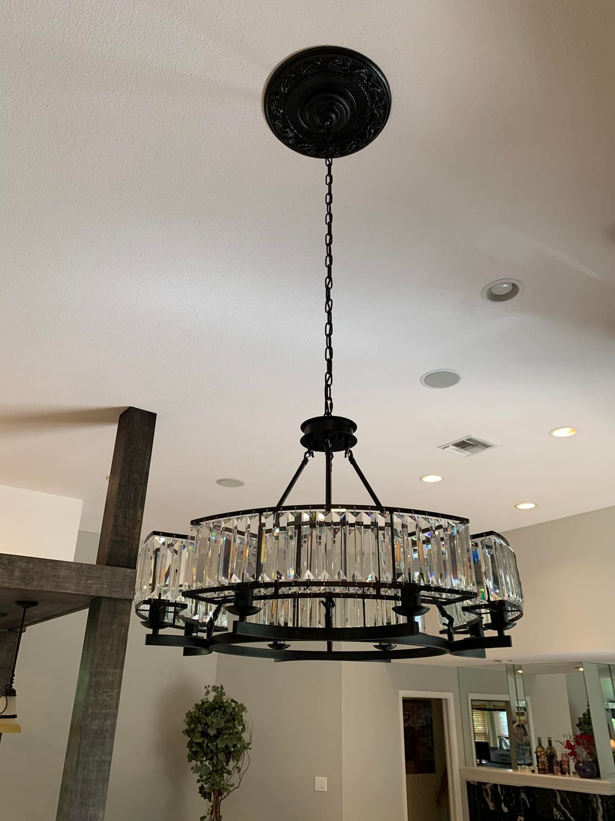 Decorative 6/ 8/ 10/ 12 - Light Crystal Ceiling Chandelier Triangular Prism Island Light Fixture Metal Shade for Living Room - 8 Lights/ D31.5"*H20.1"/24.3kgBlackWarm Lightcasivra