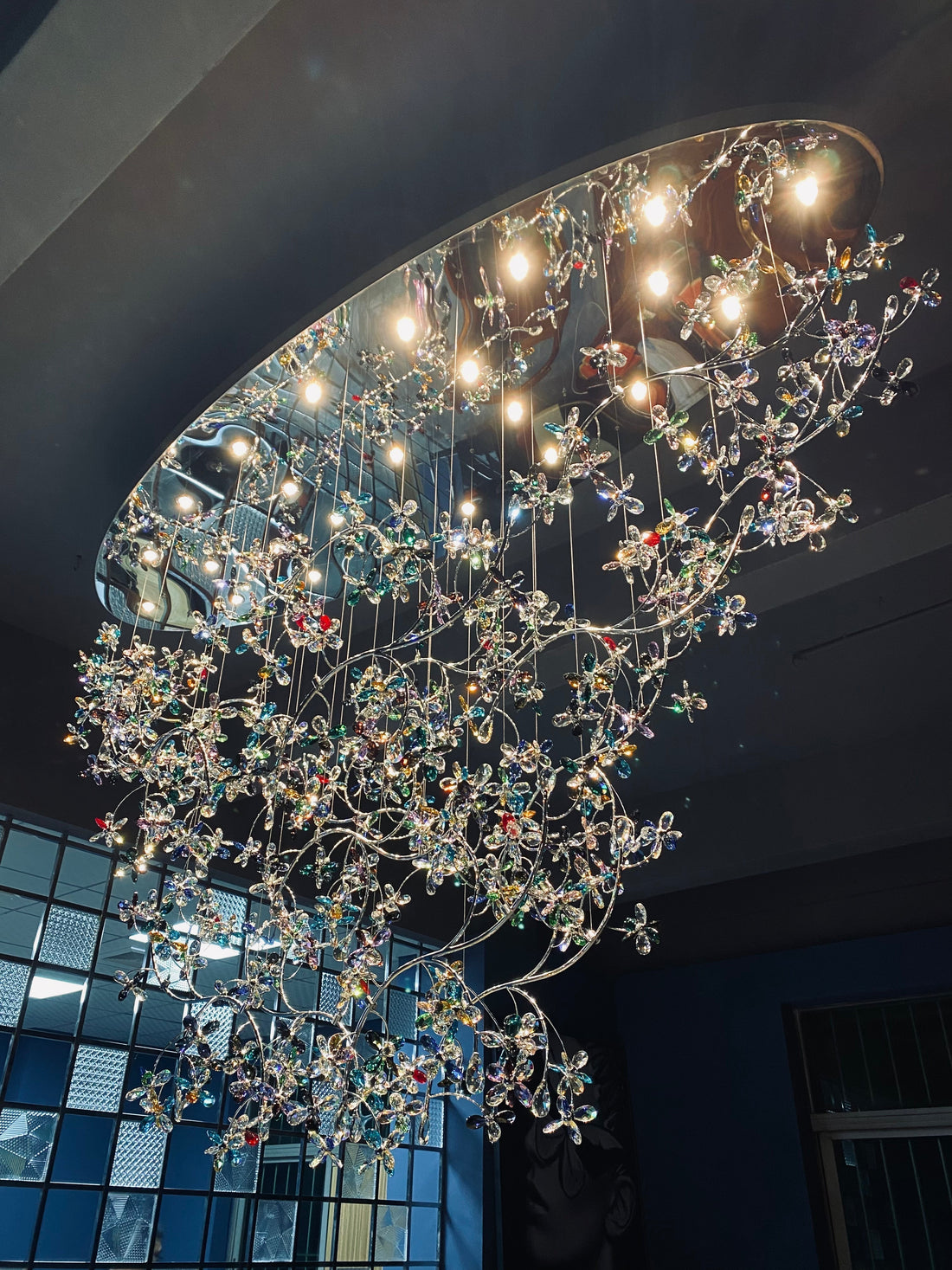 Exquisite Crystal Flower Branch Chandelier for Hotel Foyer and Entryway Ceiling Lighting Fixture - L47.2" * W17.7" * H47.2"/23.3kgChrome Branches+Chrome CanopyWarm Lightcasivra