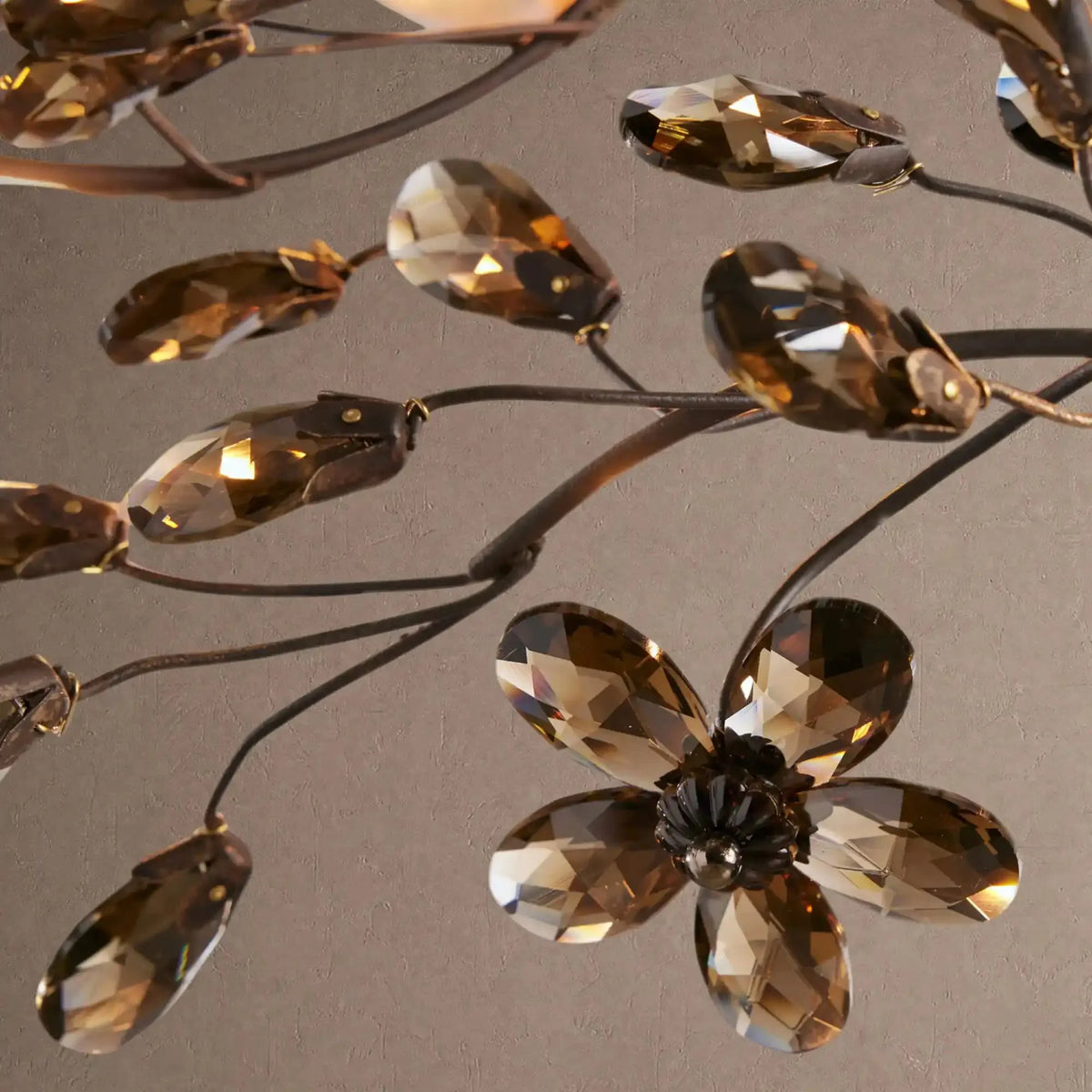 Foglia Oval Chandelier 62'' 74'' - 74"Black/Smokecasivra