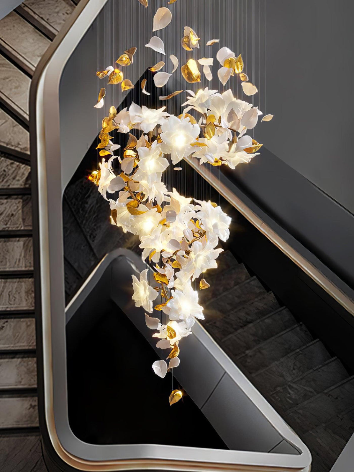Flying Flowers Fluttering Chandelier - Model A ∅ 31.5″ x H 70.1″ / Dia 80cm x H 180cmBrass & Whitecasivra