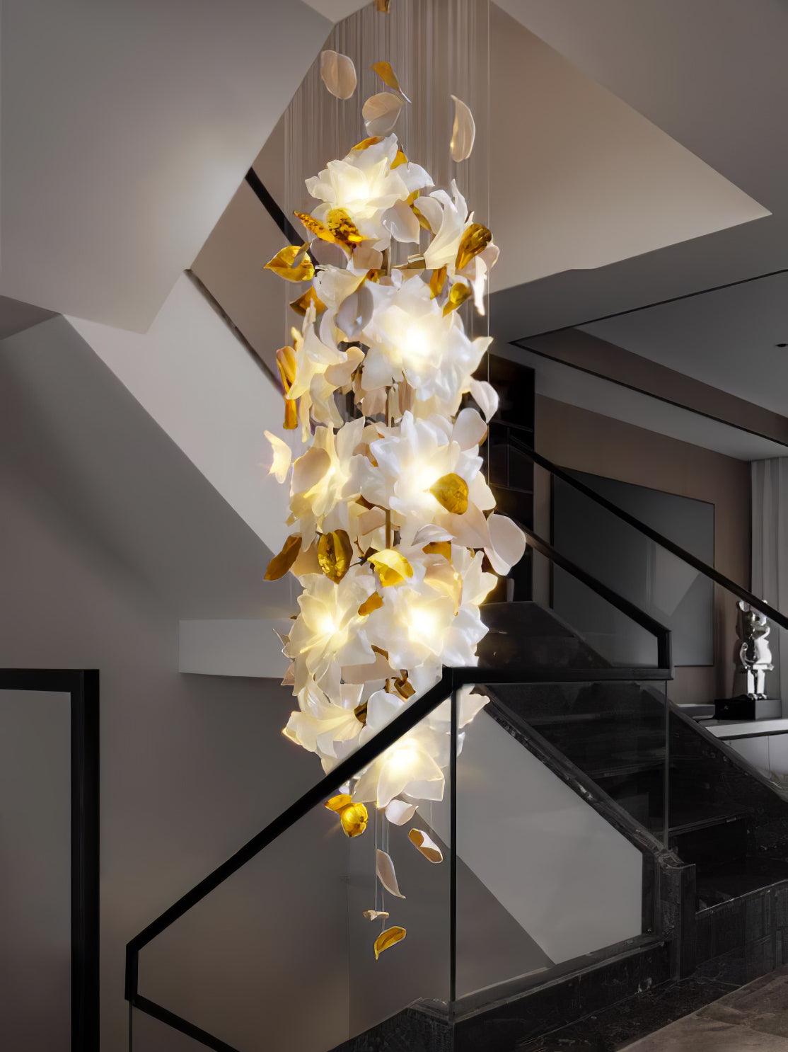 Flying Flowers Fluttering Chandelier - Model A ∅ 31.5″ x H 70.1″ / Dia 80cm x H 180cmBrass & Whitecasivra