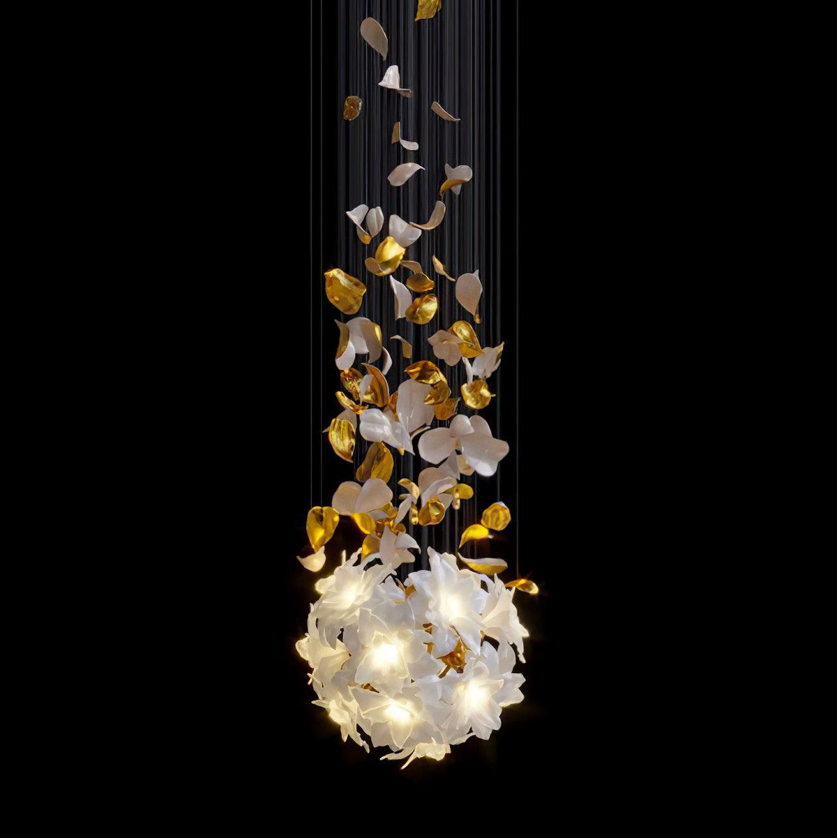 Flying Flowers Fluttering Chandelier - Model D ∅ 23.6″ x H 59.1″ / Dia 60cm x H 150cmBrass & Whitecasivra