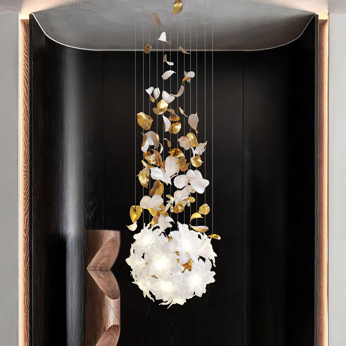Flying Flowers Fluttering Chandelier - Model F L 31.5″ x H 23.6″ / L 80cm x H 60cmBrass & Whitecasivra