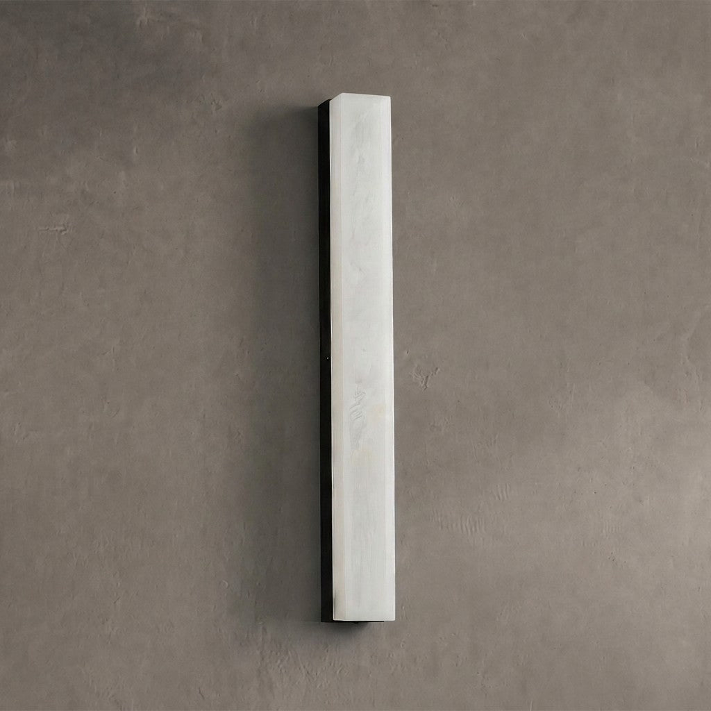 Geometric Alabaster Wall Lamp - L 3.1” x W 3.1“ x H 31.5“Black & WhiteWarm Lightcasivra