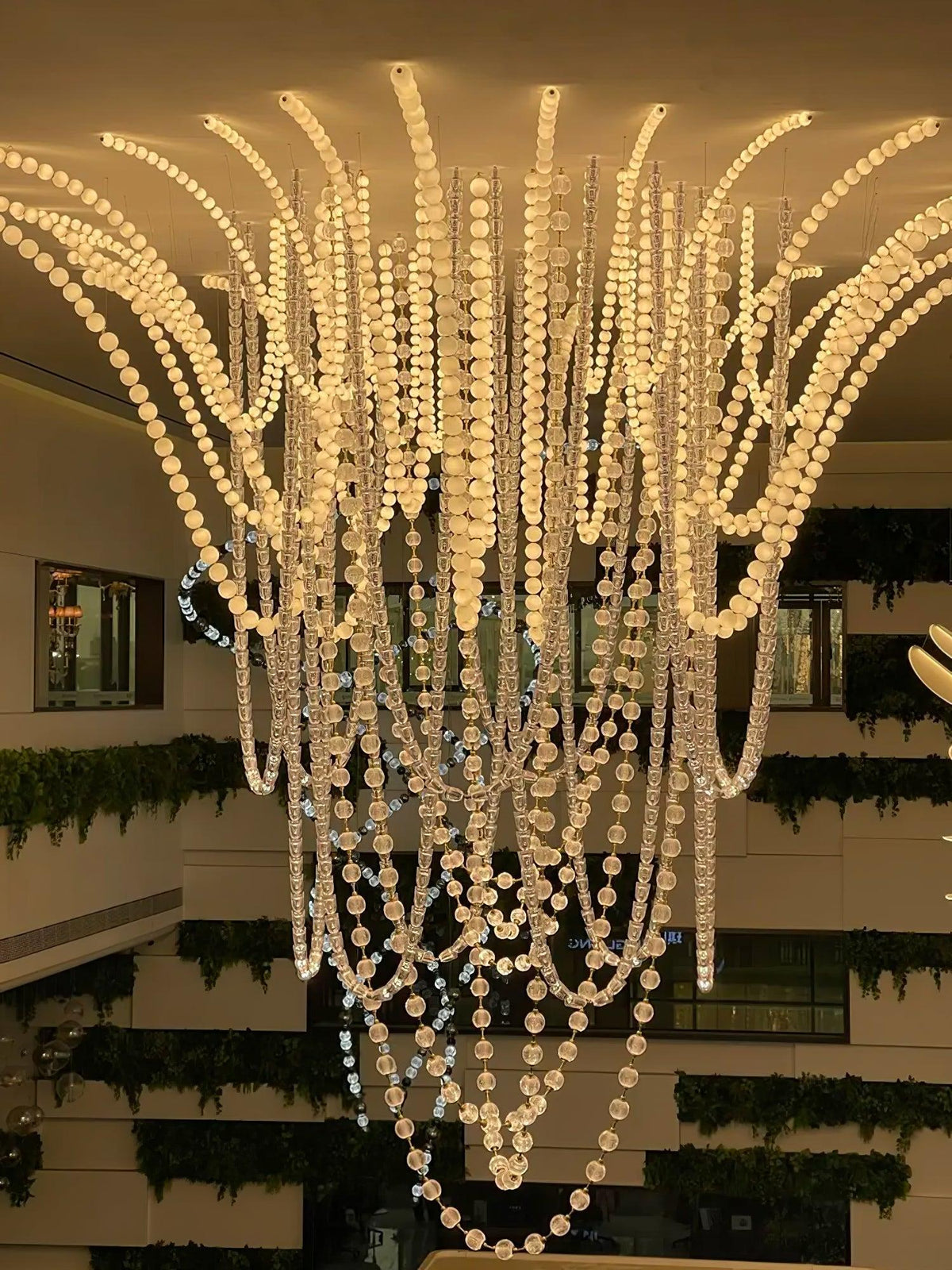 Halti Necklace Acrylic Chandelier - 114 Lights: Dia 31.5" x H 98.4"Gold & WhiteWarm Lightcasivra