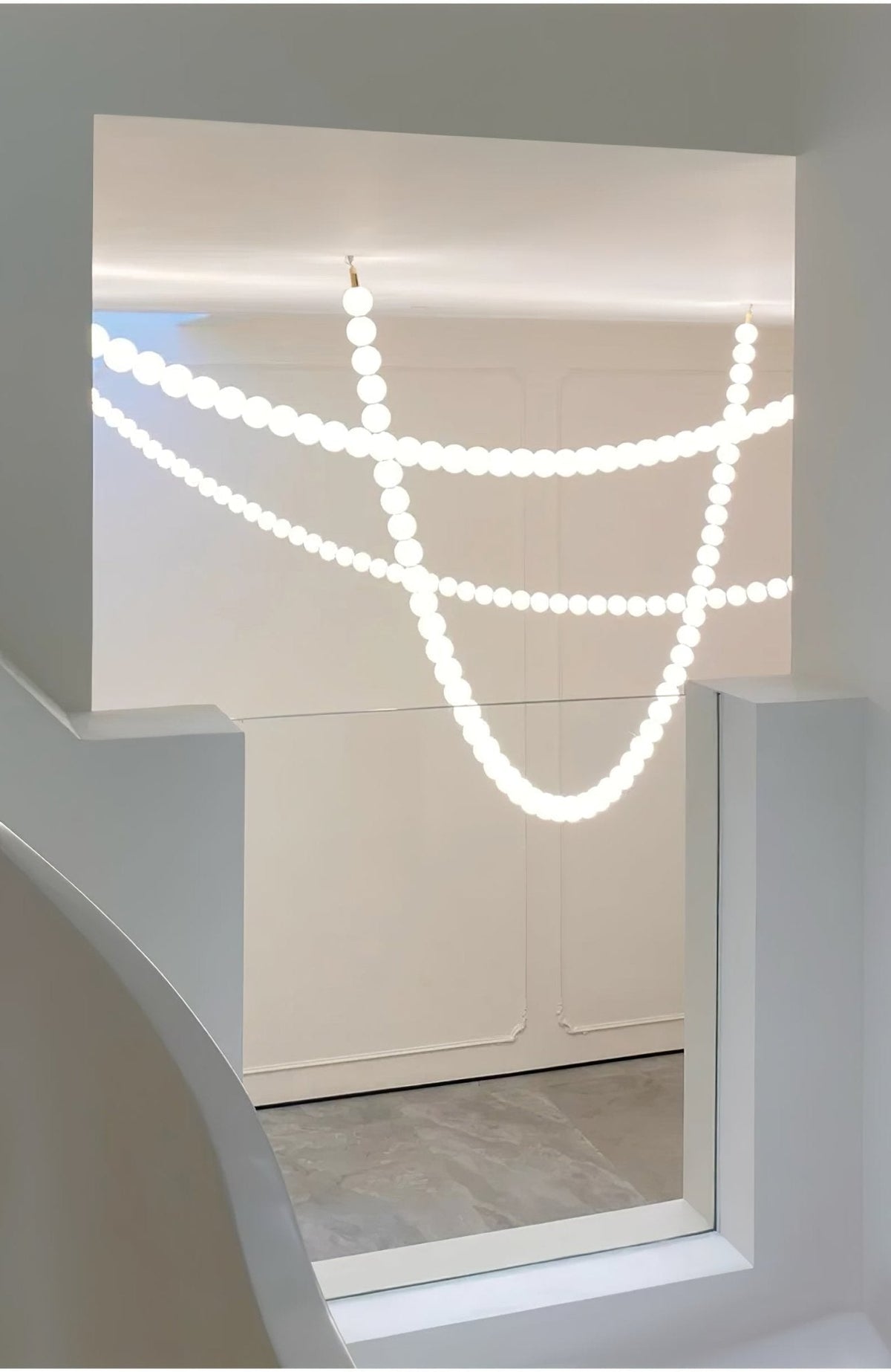 Halti Necklace Acrylic Chandelier - 114 Lights: Dia 31.5" x H 98.4"Gold & WhiteWarm Lightcasivra