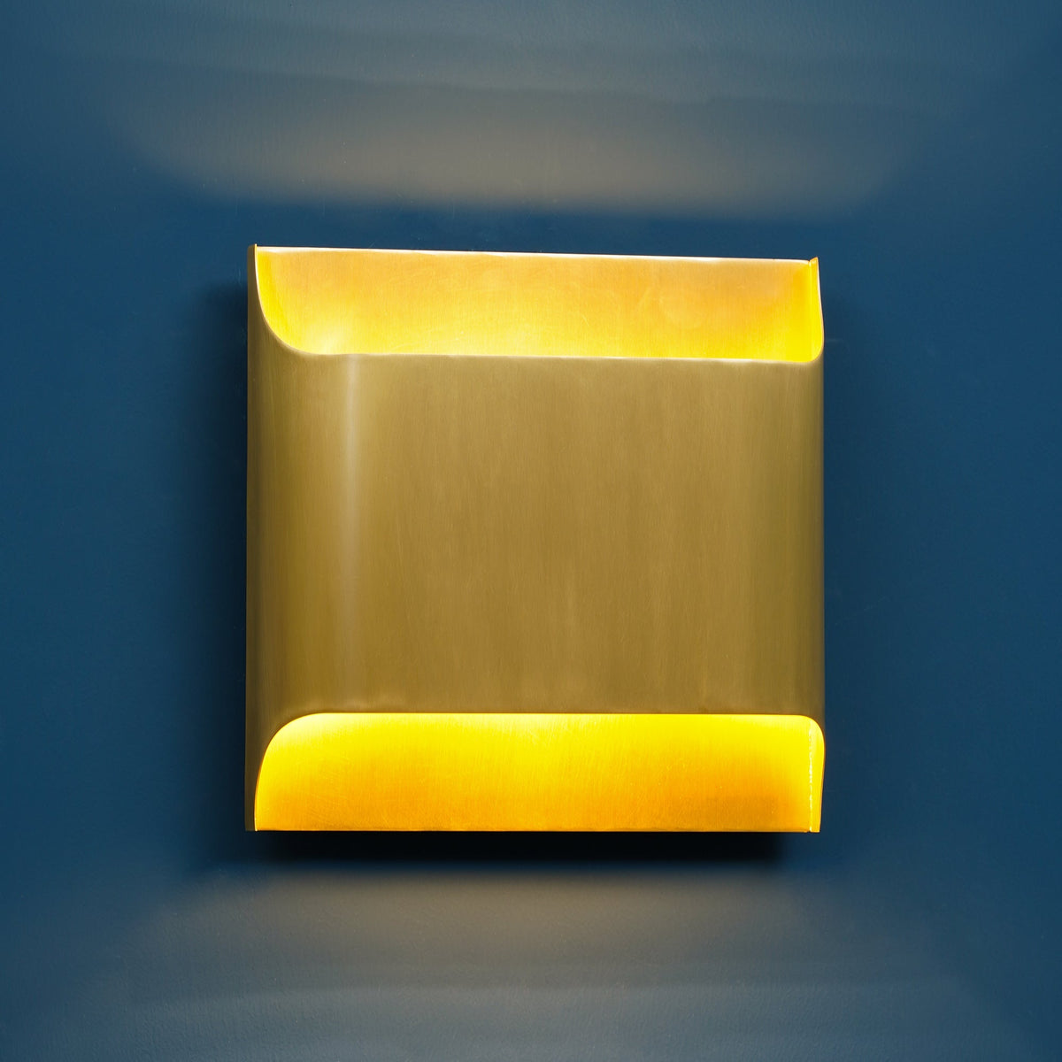 Leclerc Wall Lamp - ∅ 9.8″ x H 9.8″ / Dia 25cm x H 25cmBrasscasivra