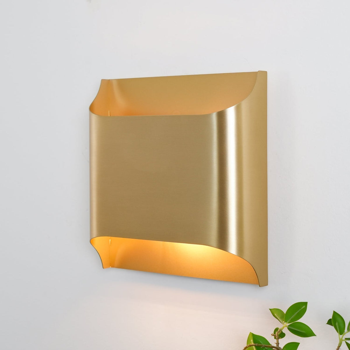 Leclerc Wall Lamp - ∅ 3.9″ x H 11.8″ / Dia 10cm x H 30cmBrasscasivra
