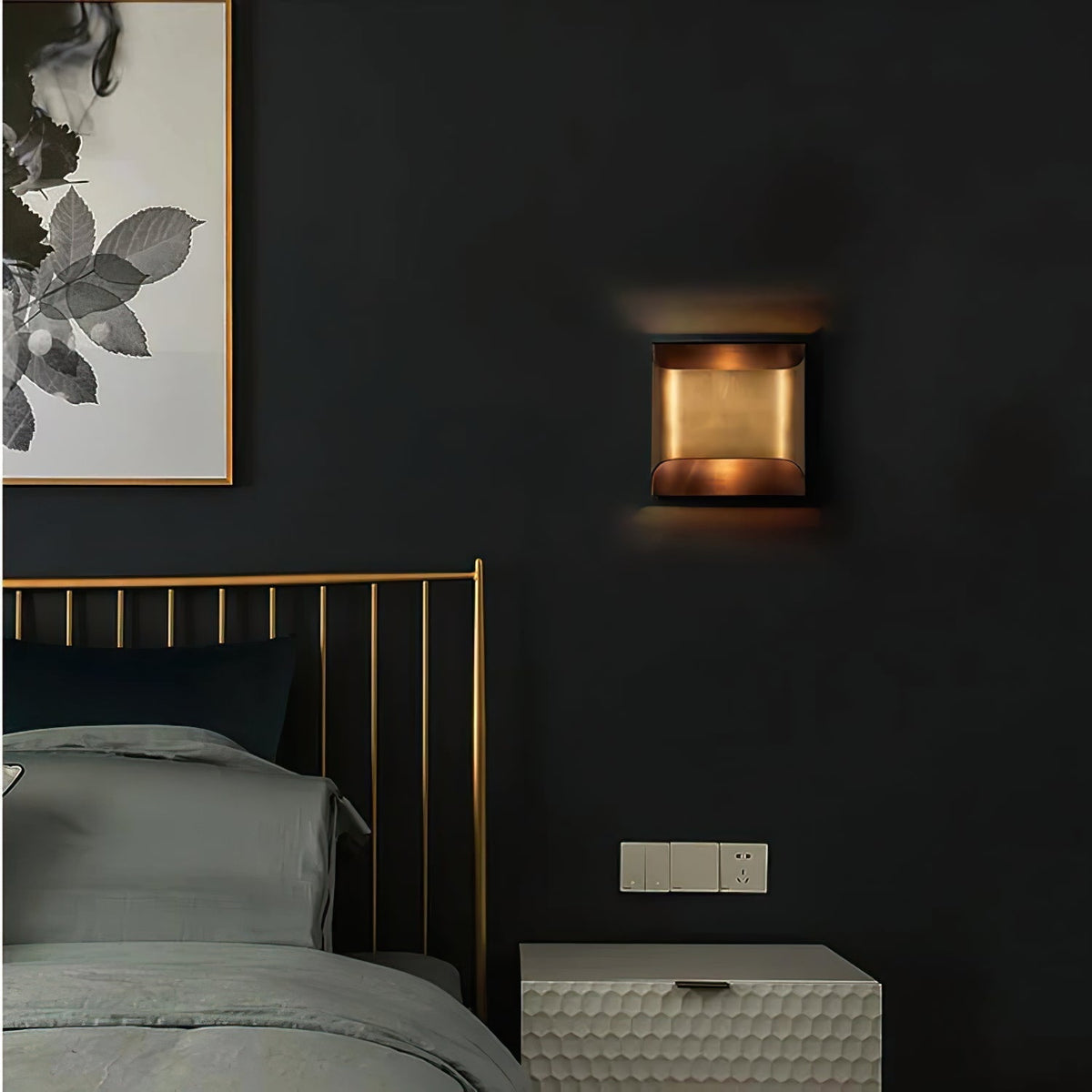 Leclerc Wall Lamp - ∅ 9.8″ x H 9.8″ / Dia 25cm x H 25cmBrasscasivra