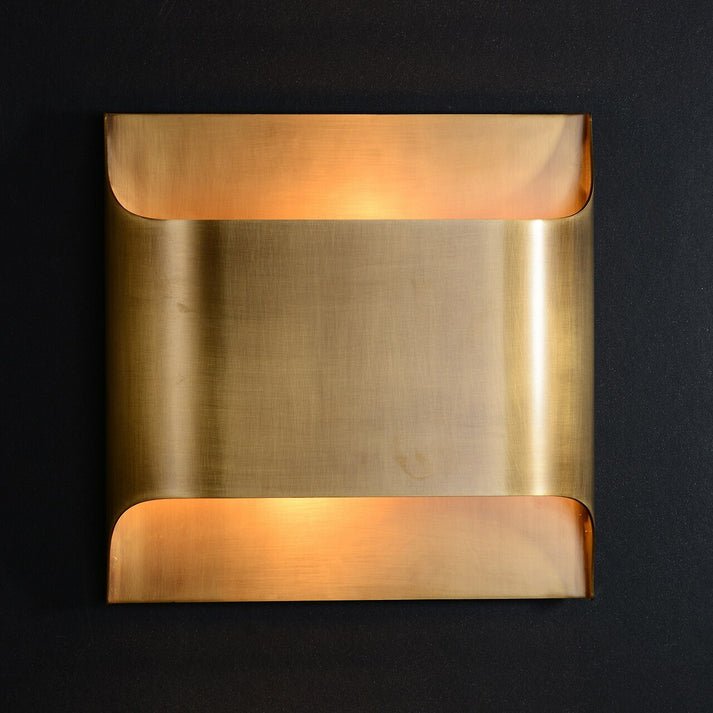 Leclerc Wall Lamp - ∅ 9.8″ x H 9.8″ / Dia 25cm x H 25cmBrasscasivra