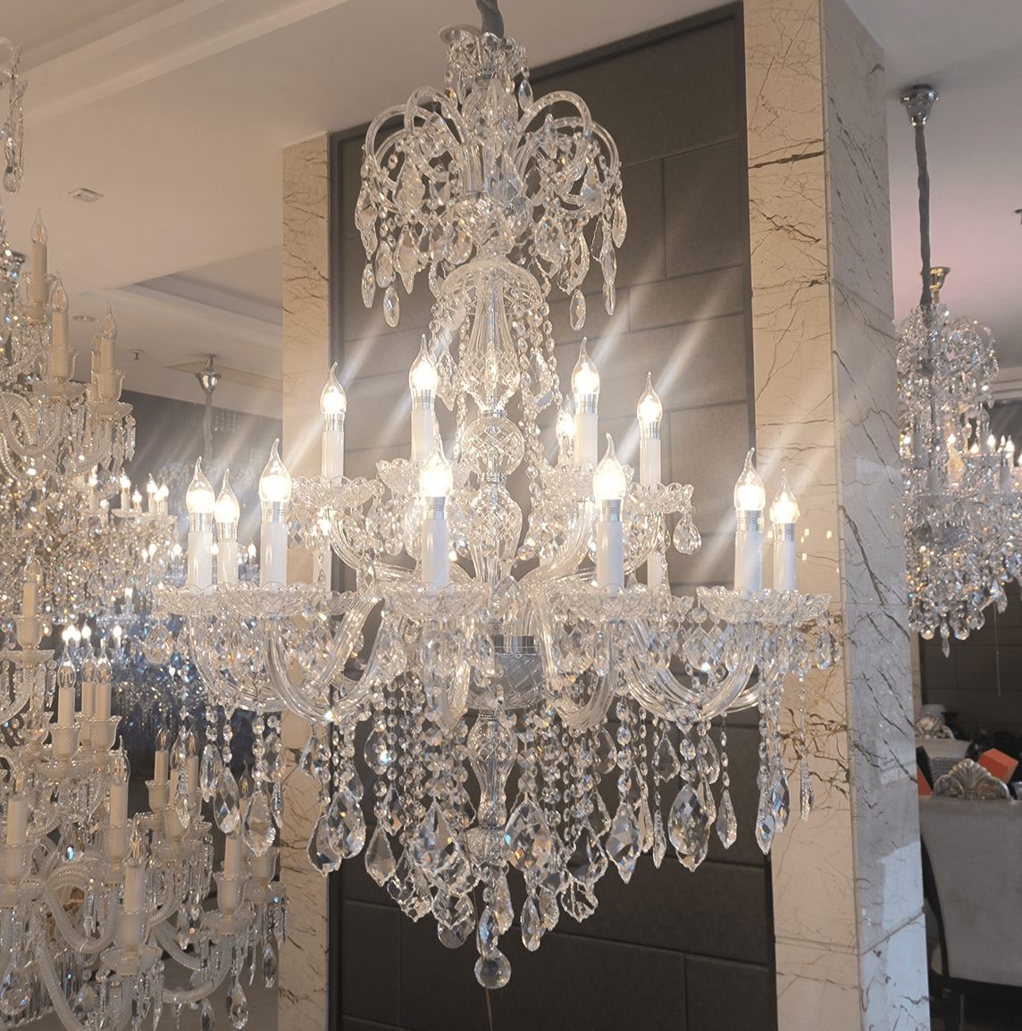 Luxury Classic Clear Crystal Chandelier for Foyer/Staircase/Entryway/Hallway - 18 Lights/D35.4"*H49.2"Warm Lightcasivra