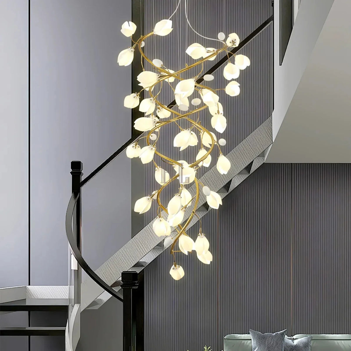 Lysandra Flower staircase chandelier - ∅ 31.5″ x H 59.1″ / Dia 80cm x H 150cmGold + Whitecasivra