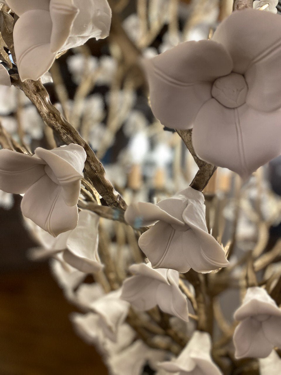 Modern Art Design Lily Ceramic Flower Chandelier for Low-ceiling-casivra-casivra